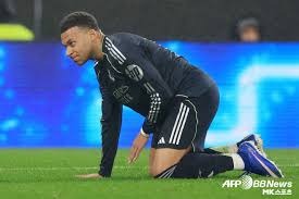 中超-莱昂纳多帽子戏法 上海海港3-2北京国安